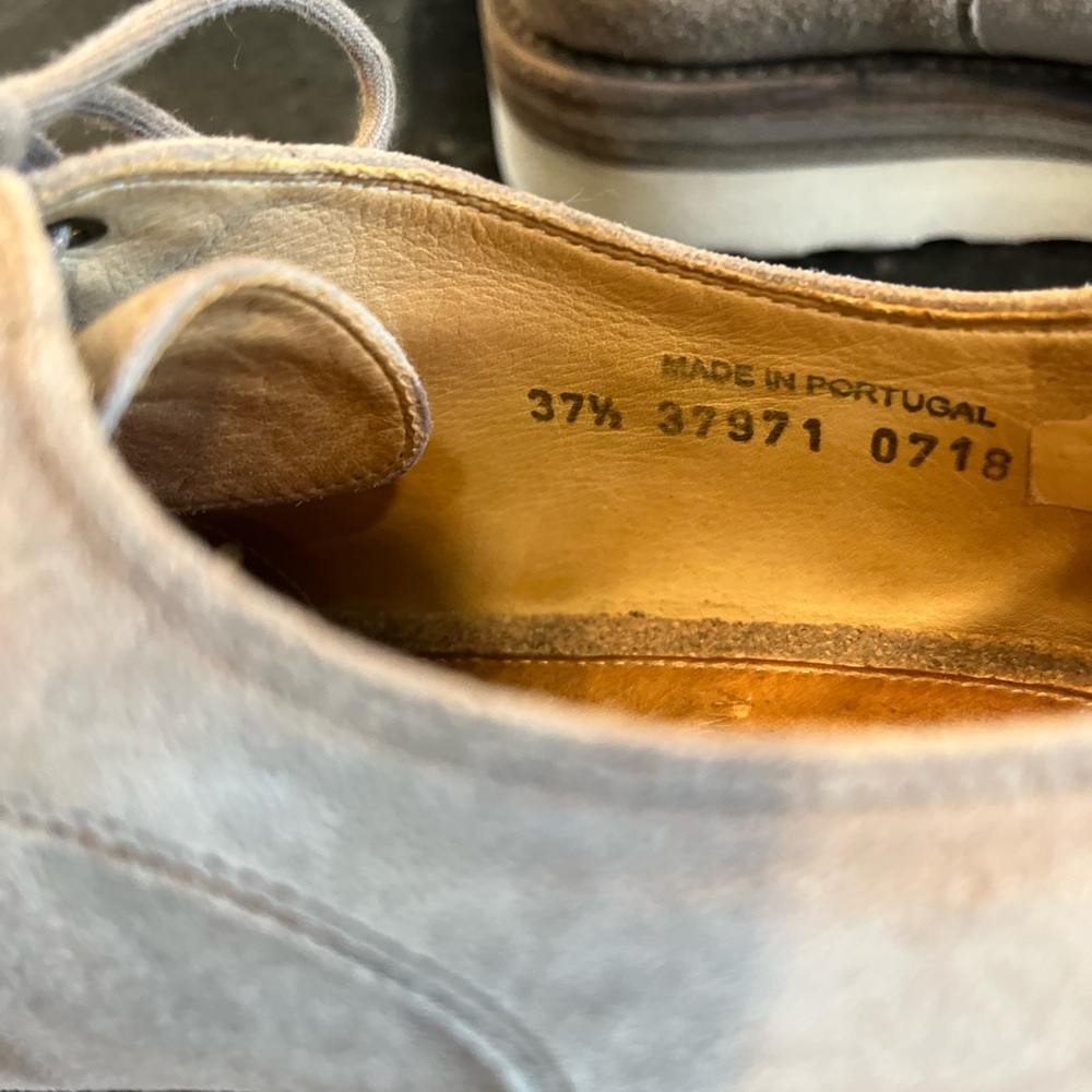 The Office of Angela Scott, Tan Suede Shoes, size 8 - Picture 3 of 4